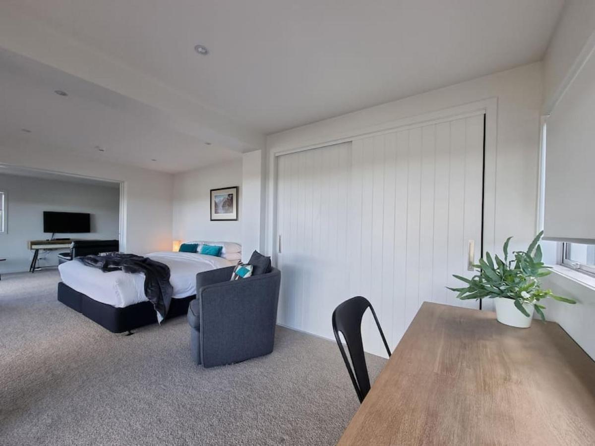 Fabulous Castor Bay 1 Bedroom With Views And Skytv Auckland Exterior photo