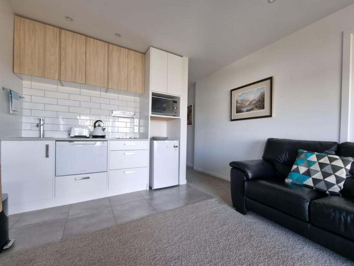 Fabulous Castor Bay 1 Bedroom With Views And Skytv Auckland Exterior photo