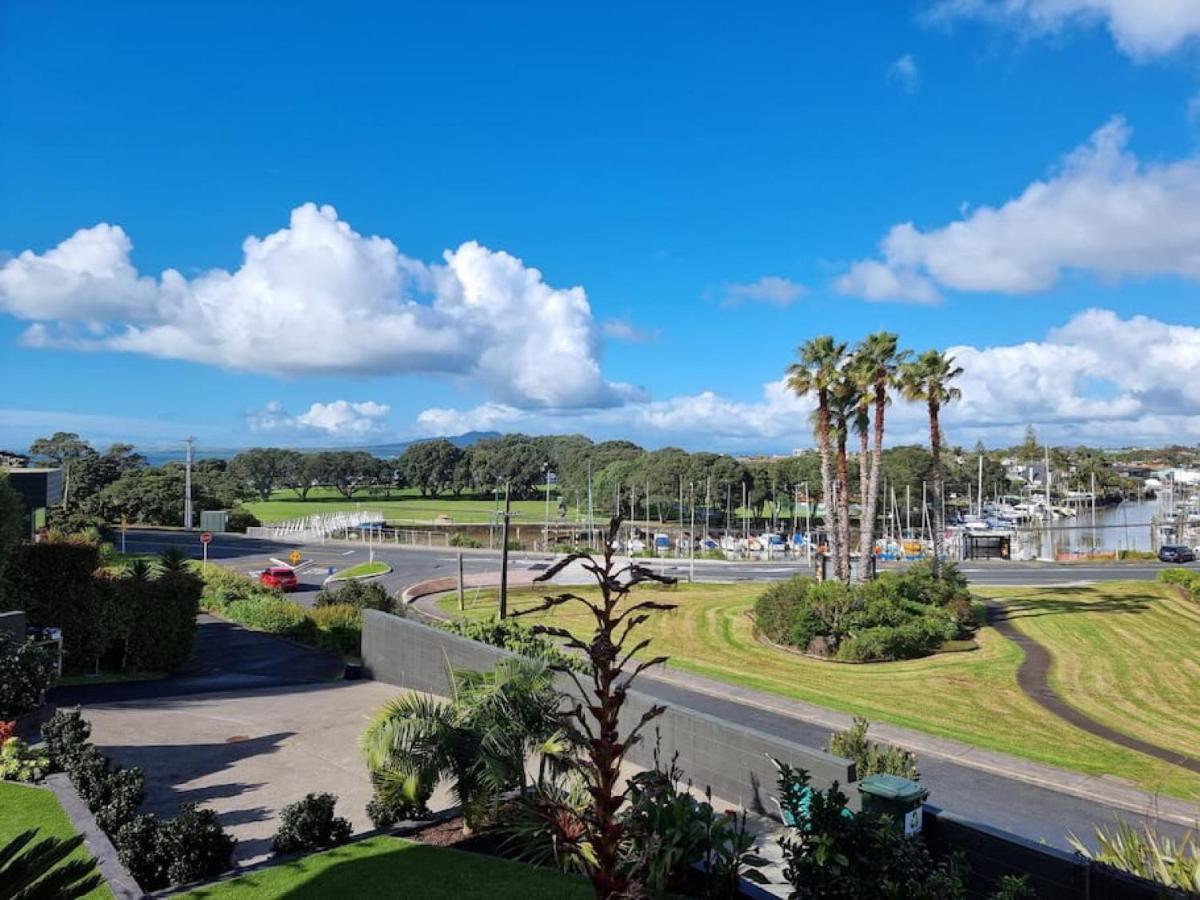 Fabulous Castor Bay 1 Bedroom With Views And Skytv Auckland Exterior photo