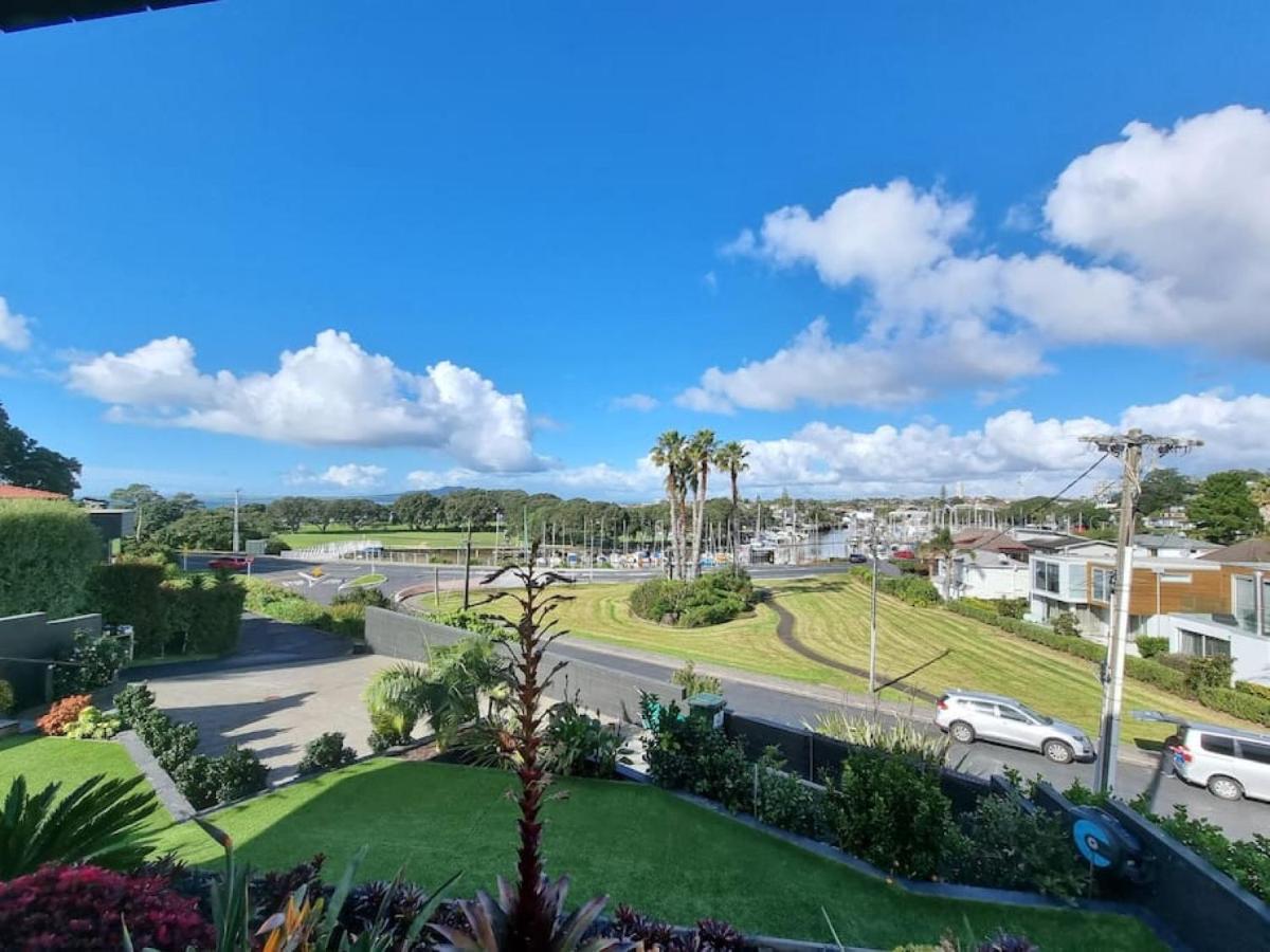 Fabulous Castor Bay 1 Bedroom With Views And Skytv Auckland Exterior photo